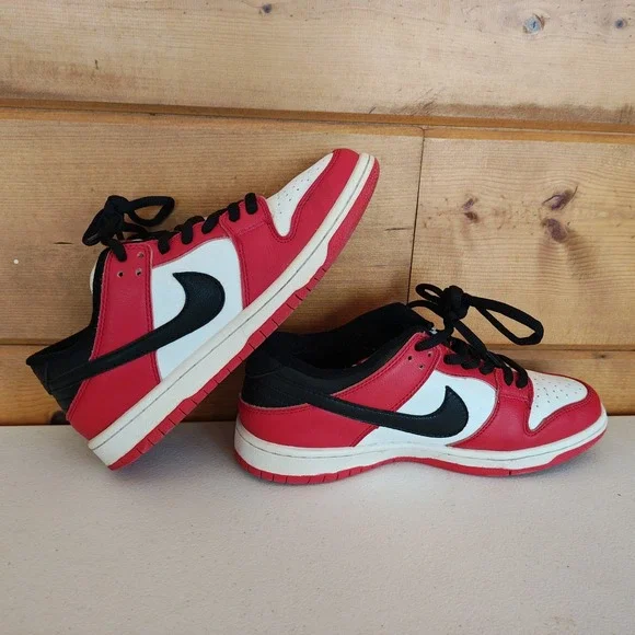 Size 8.5 - Nike SB Dunk Low J-Pack Chicago UK6 Eur40 Red Black White - Picture 2 of 7